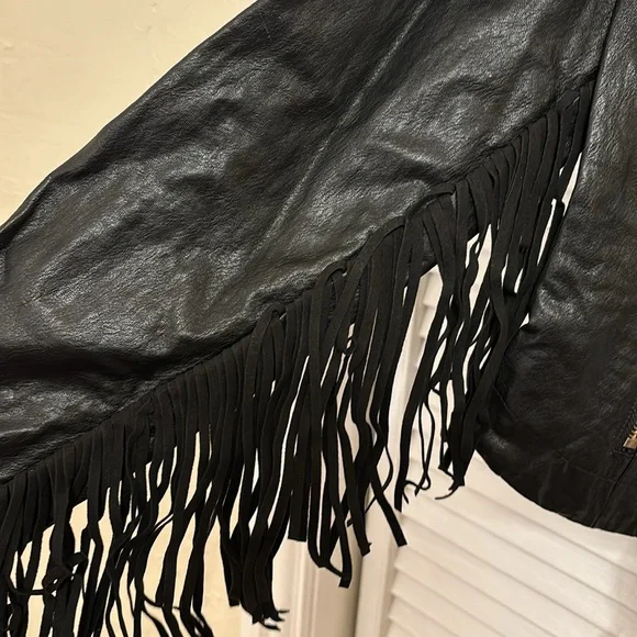 NWOT faux leather crop fringe jacket - Picture 3 of 5